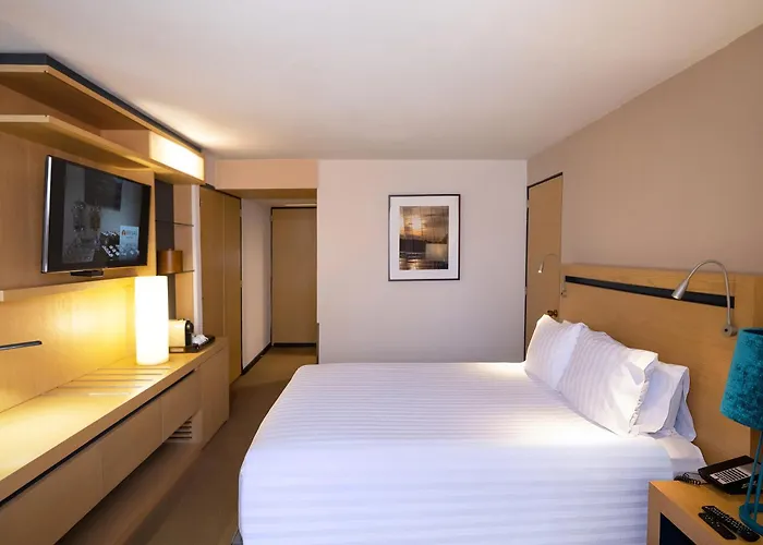Galeria Plaza Reforma 4*