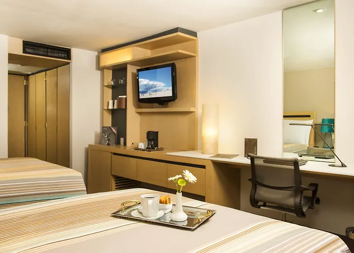 Galeria Plaza Reforma Hotel Mexico City